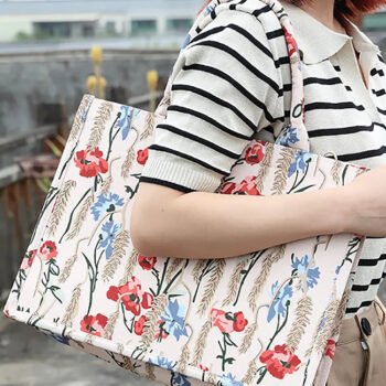 New Creative Canvas Tote Bag with Chinese-Inspired Print