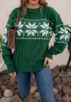 Christmas_Snowflake_cable_knit_sweater_vintage_outfit_ideas_holidays_green_and_red-02-1