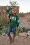 Christmas_Snowflake_cable_knit_sweater_vintage_outfit_ideas_holidays_green_and_red-02-1