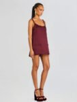 Ecommerce_Crop-25-09-15_ReillyDress_Port__0034_ECOMM_e097be6e-a8b7-4484-b56d-3e95193f8c81