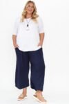 Resized_0707_0018_MayaWhiteHalfSleeveTeeZadieDistressedBlueStretchJeans_12