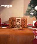 Wrangler_Aztec_Embroidered_Whipstitch_Wristlet_Brown_b1