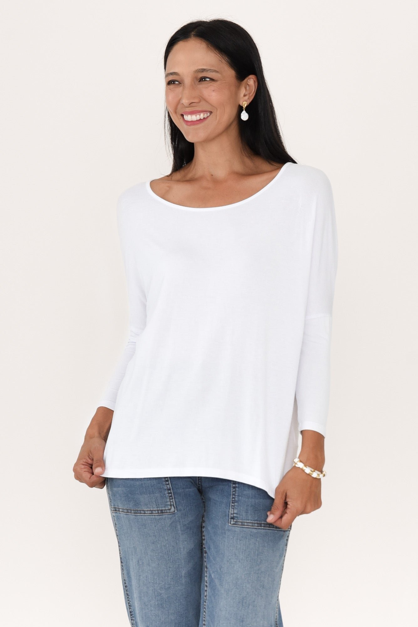 WhiteMilan34SleeveTop_6_ed753f33-34ff-4bb3-b221-b449c3cf01f7