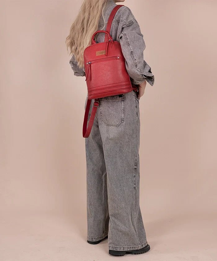 Wrangler_Dome_Zippered_Backpack_Burgundy2