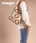 Wrangler_Dual_Sided_Print_Canvas_Shoulder_Bag_Beige5