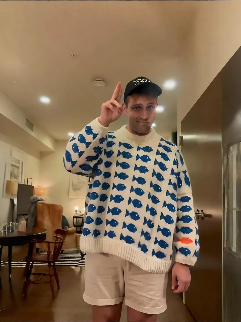 extended-image-1764598159053